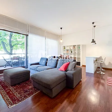 Cozy - Comoda Eleganza Apartment *