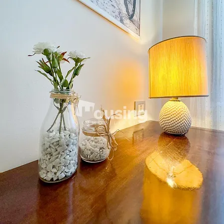 Cozy - Comoda Eleganza Lägenhet *